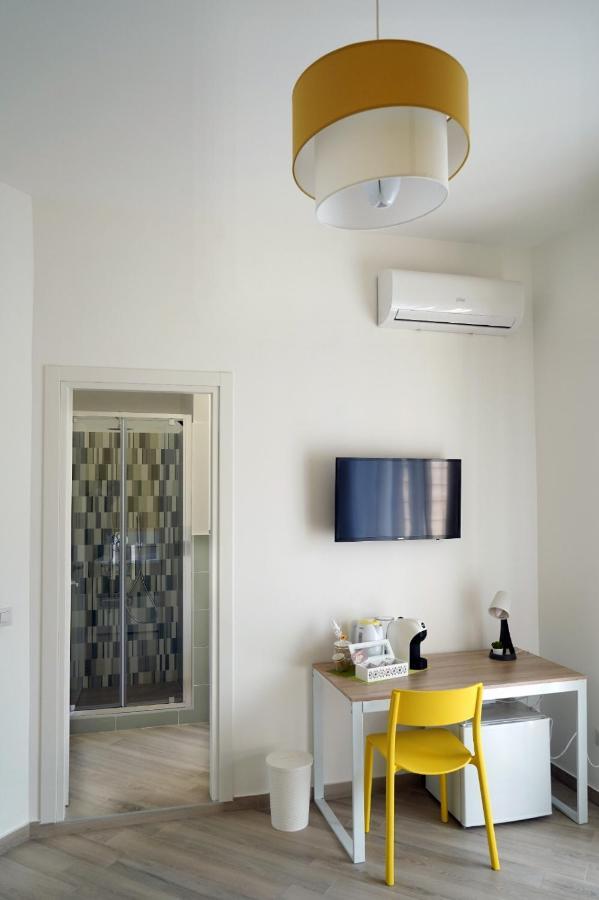 Provenzale Guest Rooms - Locazione Breve Neapel Exterior foto